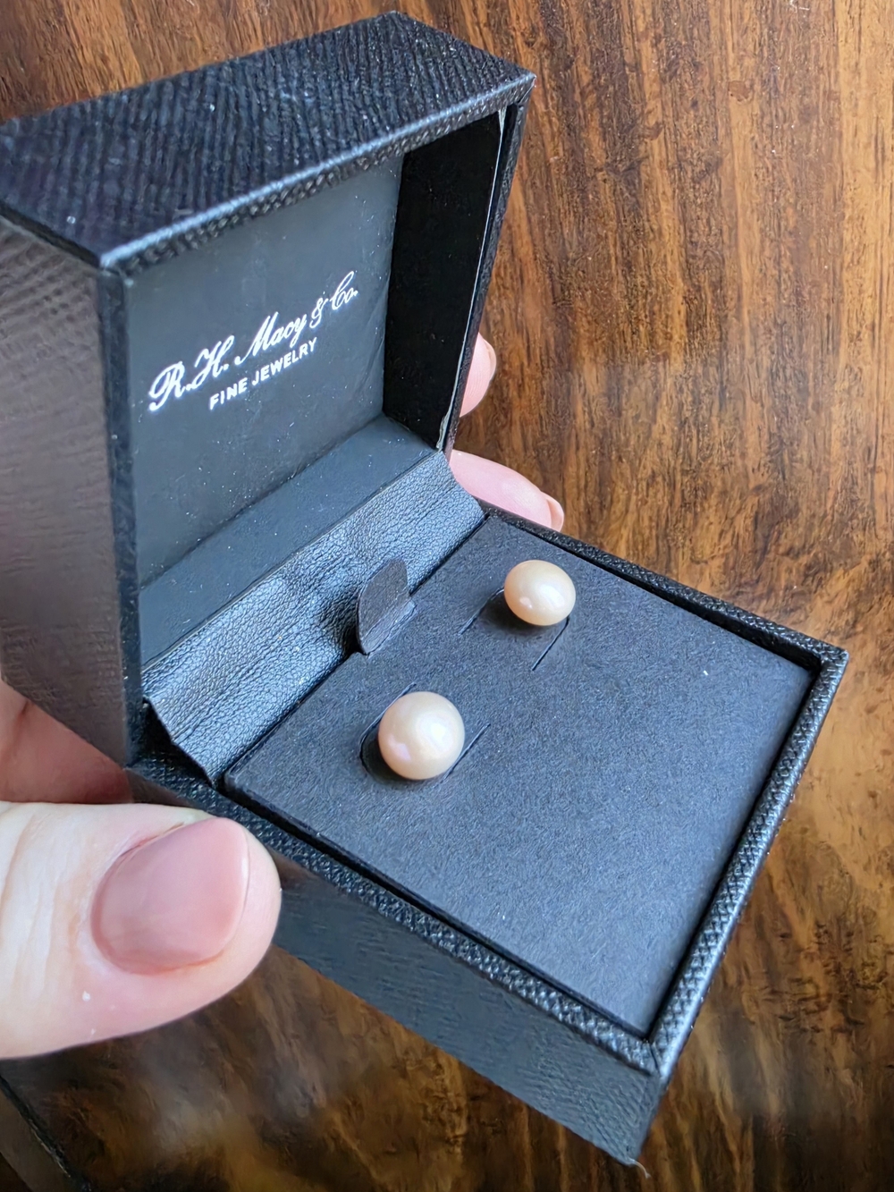 Freshwater Pearl Stud Earrings - Pink 8mm